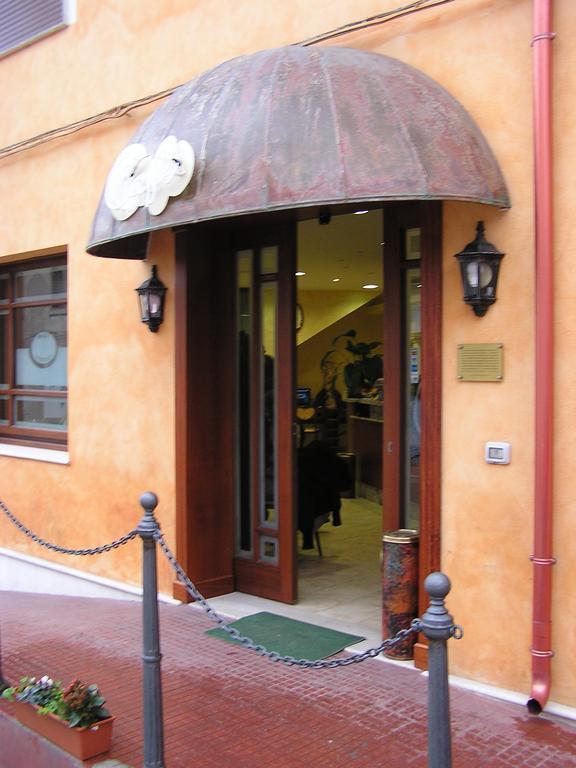 Hotel Mistral Portoscuso Kültér fotó